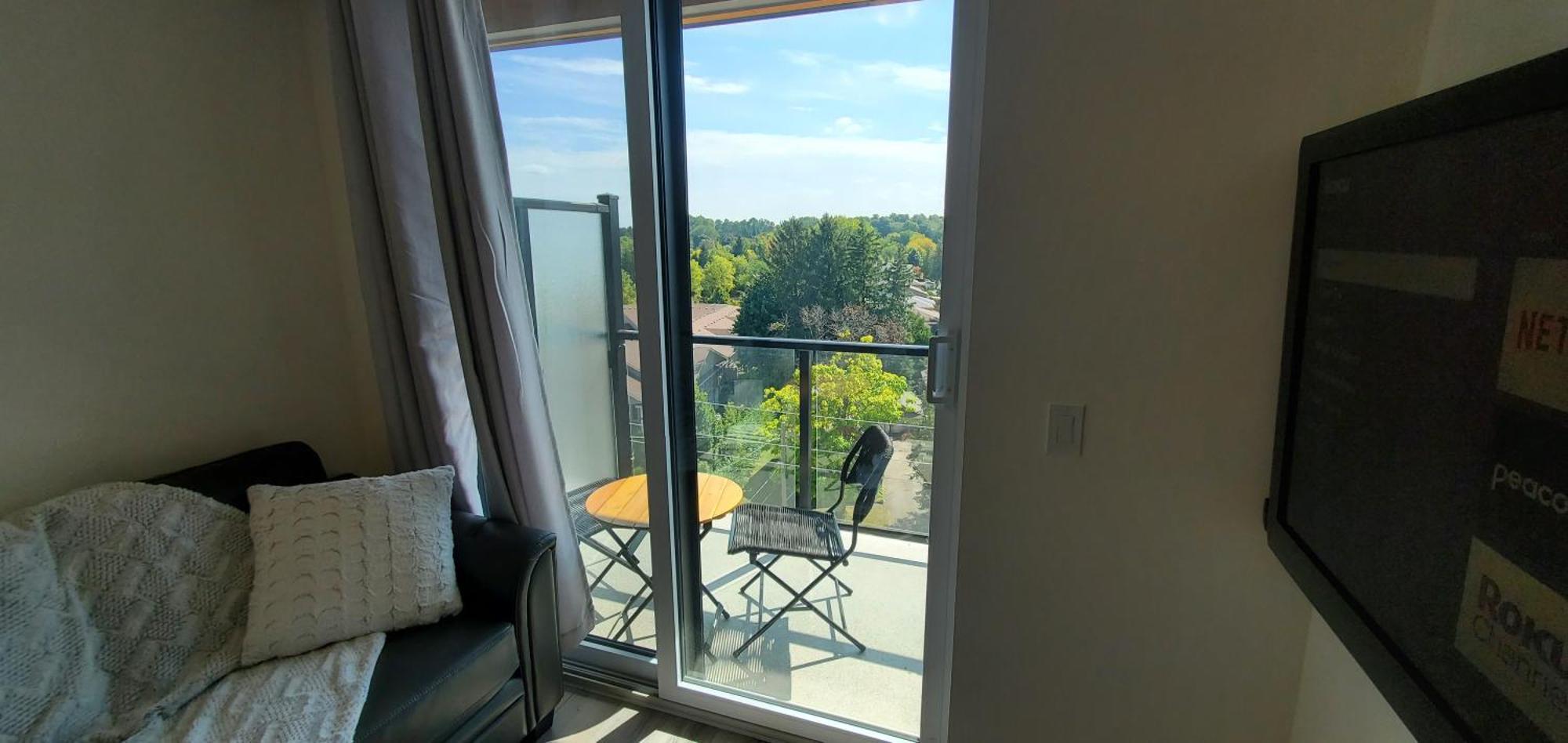 1 Bedroom With Balcony Erb St * Waterloo